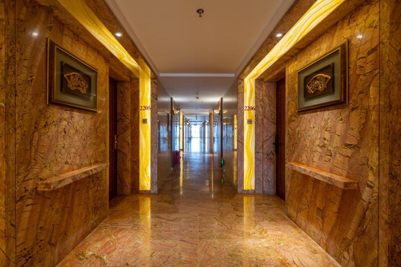 King Royal Hotel Yunfu Exterior photo